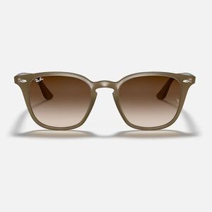 Ray-Ban sunglasses RB4258 Lenses: Brown Gradient  +  Frame: Beige